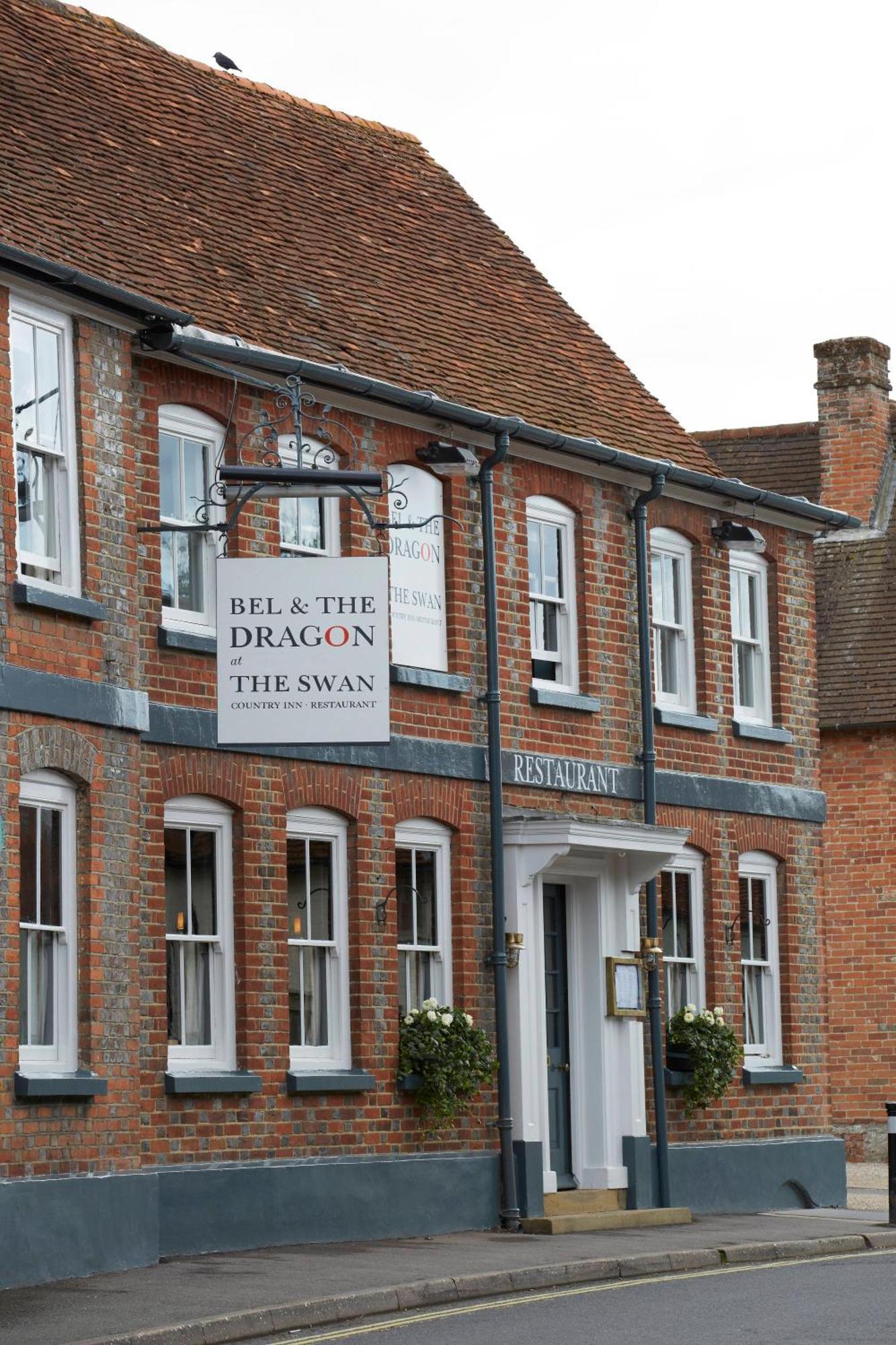 Bel And The Dragon-Kingsclere Hotel Exterior photo